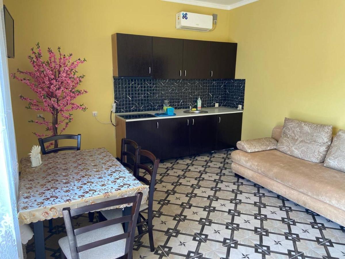 Park-hotel Abkhazia Tsandrypsh Bagian luar foto